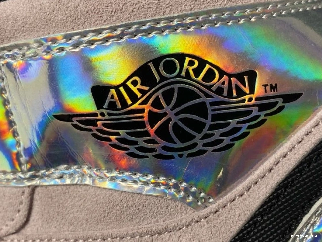 Dirty (W) BQ6472-602 Iridescent 1 Powder Air Mid Jordan 0927